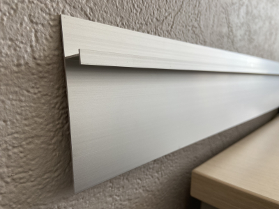 Плинтус из алюминия для гипсокартона 70x20x12,5 мм